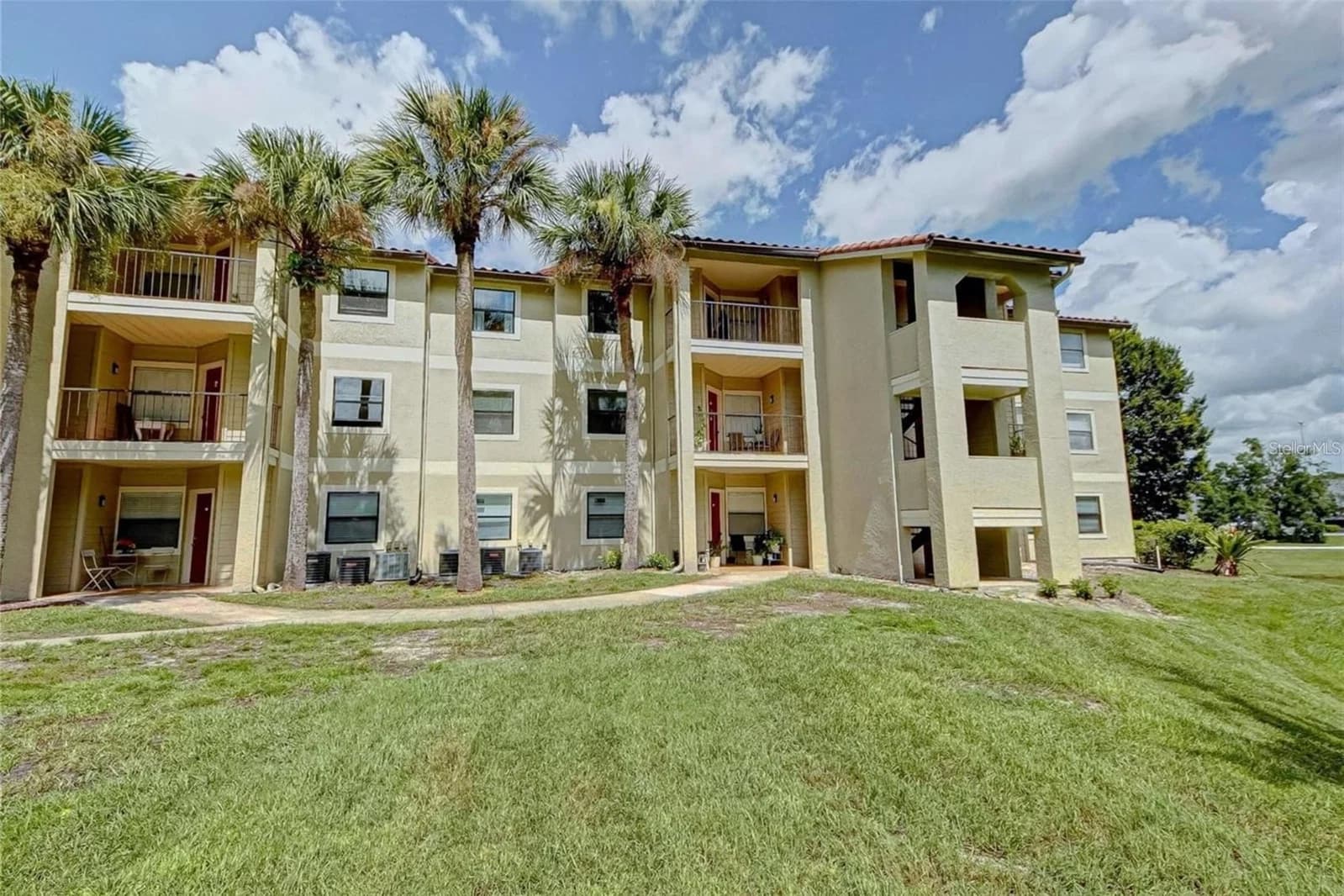 3038 PARKWAY, Kissimmee, FL 34747