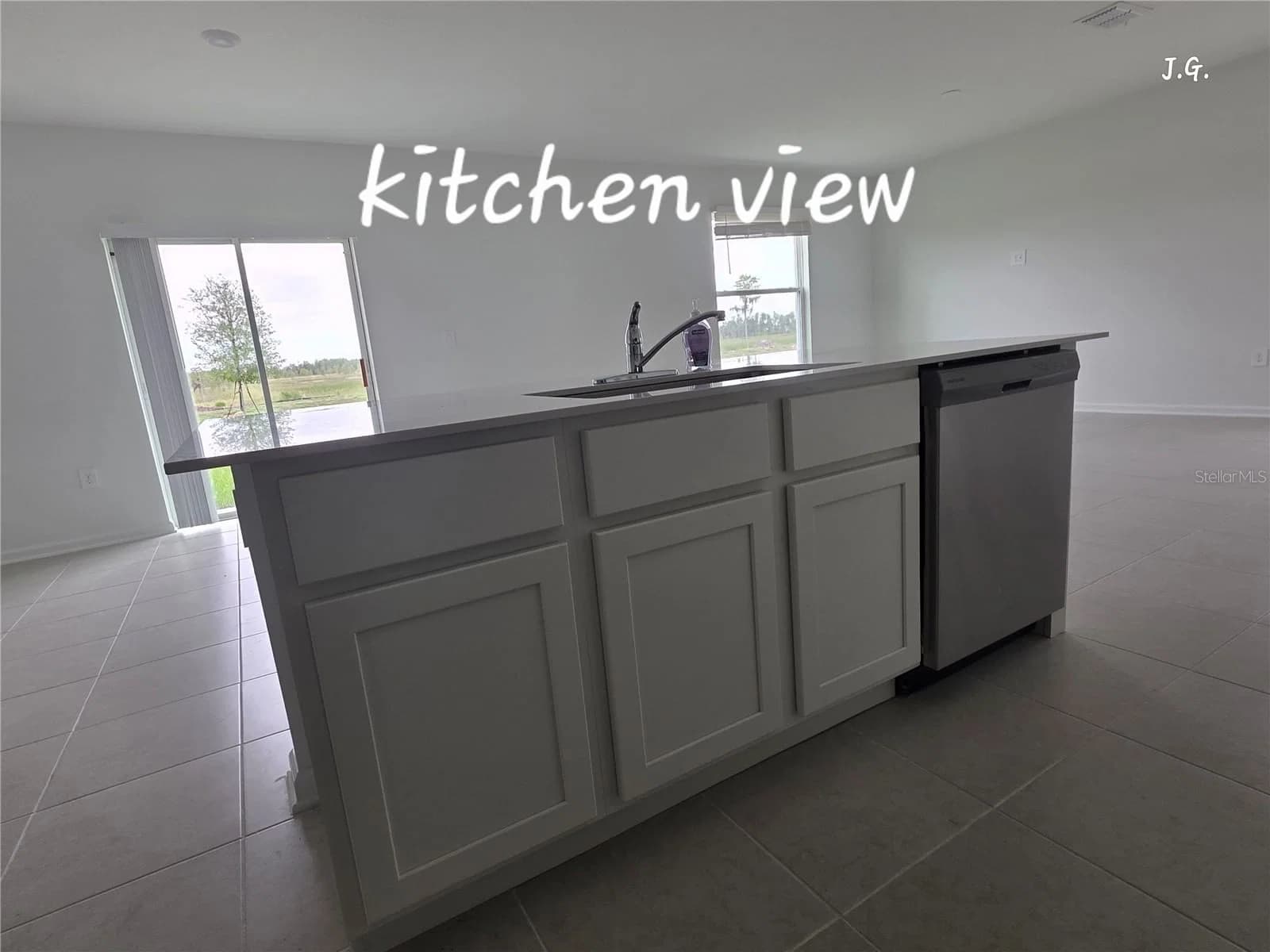 4417 RIVER BEACON 5