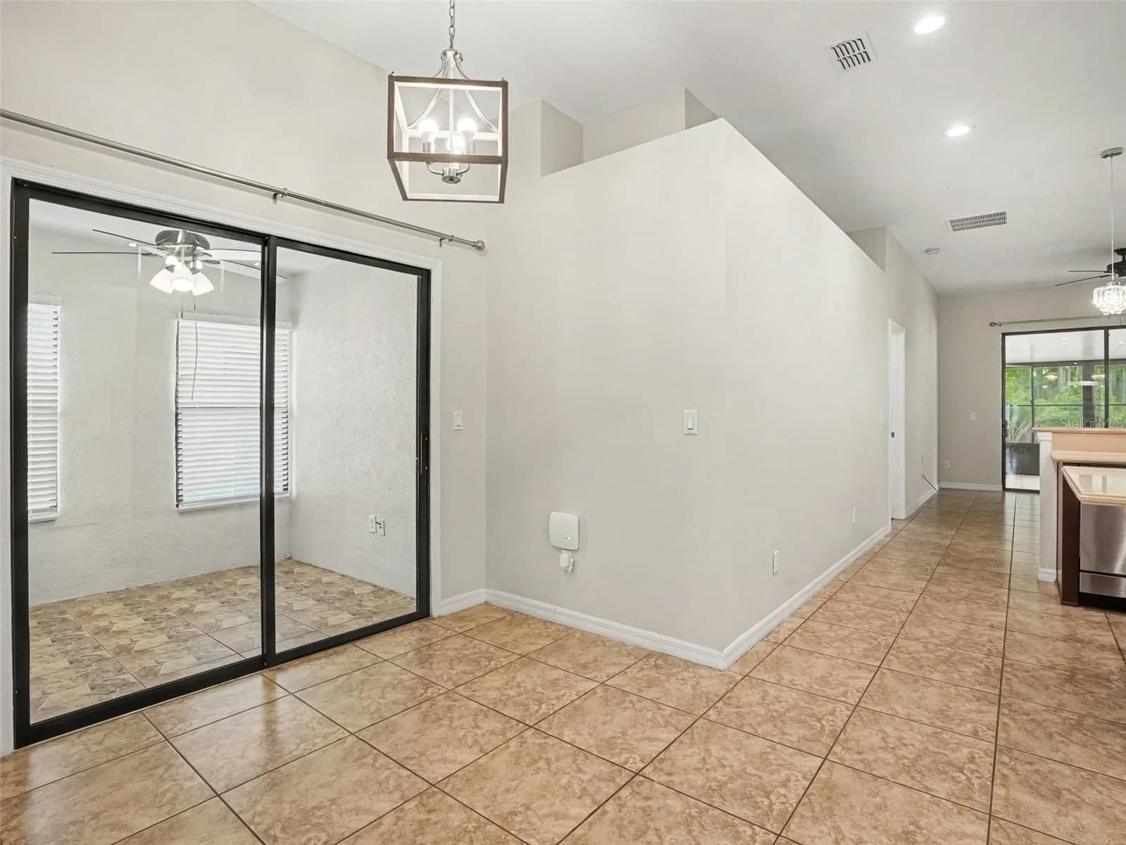 2721 EAGLE CLIFF 4