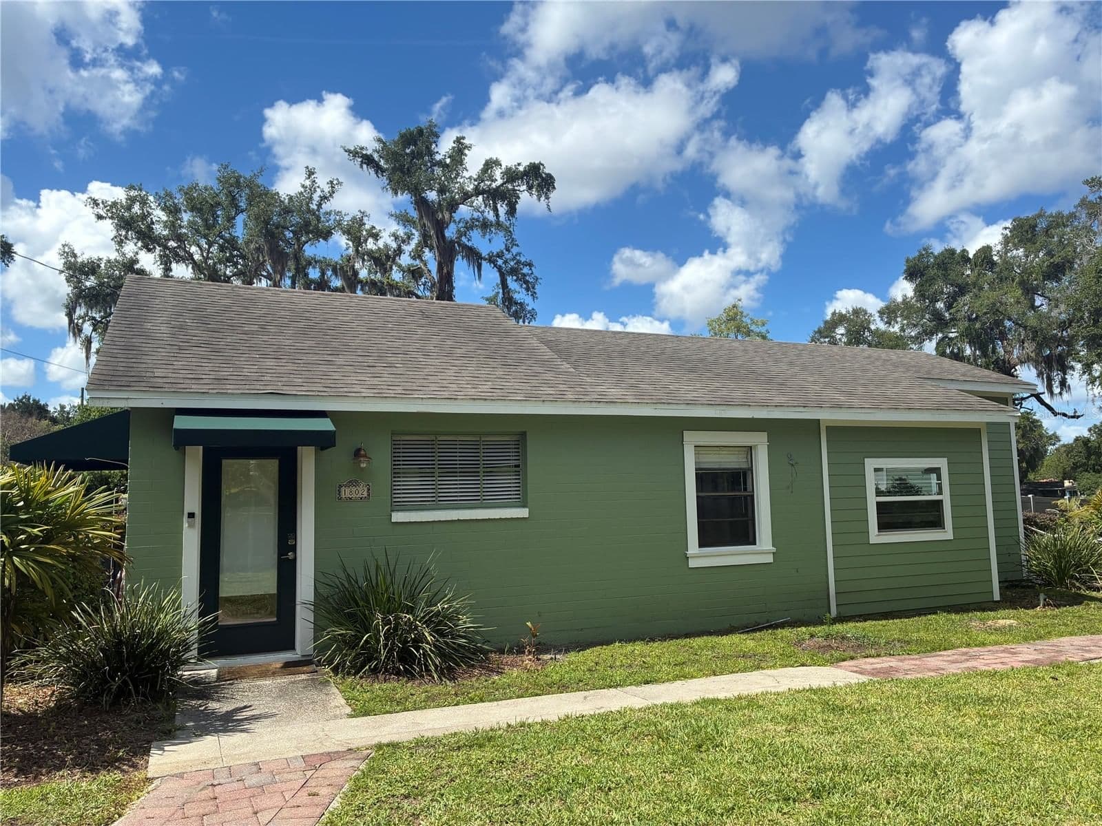 1802 CHAMBERLIN, Orlando, FL 32806