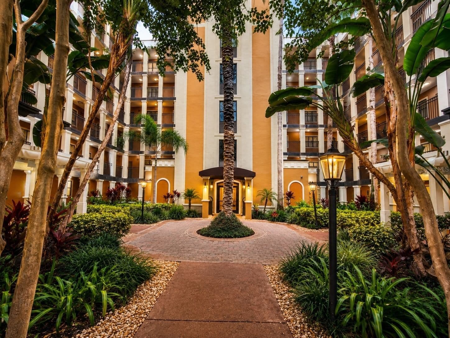 12539 FLORIDAYS RESORT 2