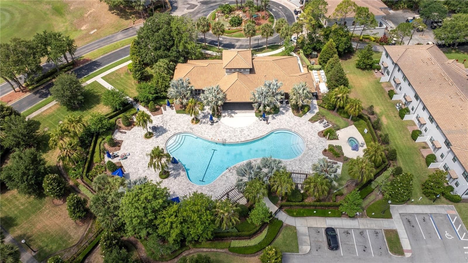 1327 SHINNECOCK HILLS 4