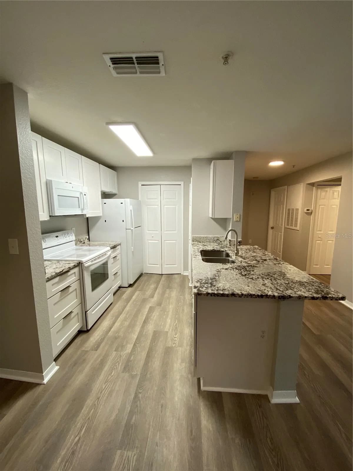 5479 VINELAND 3