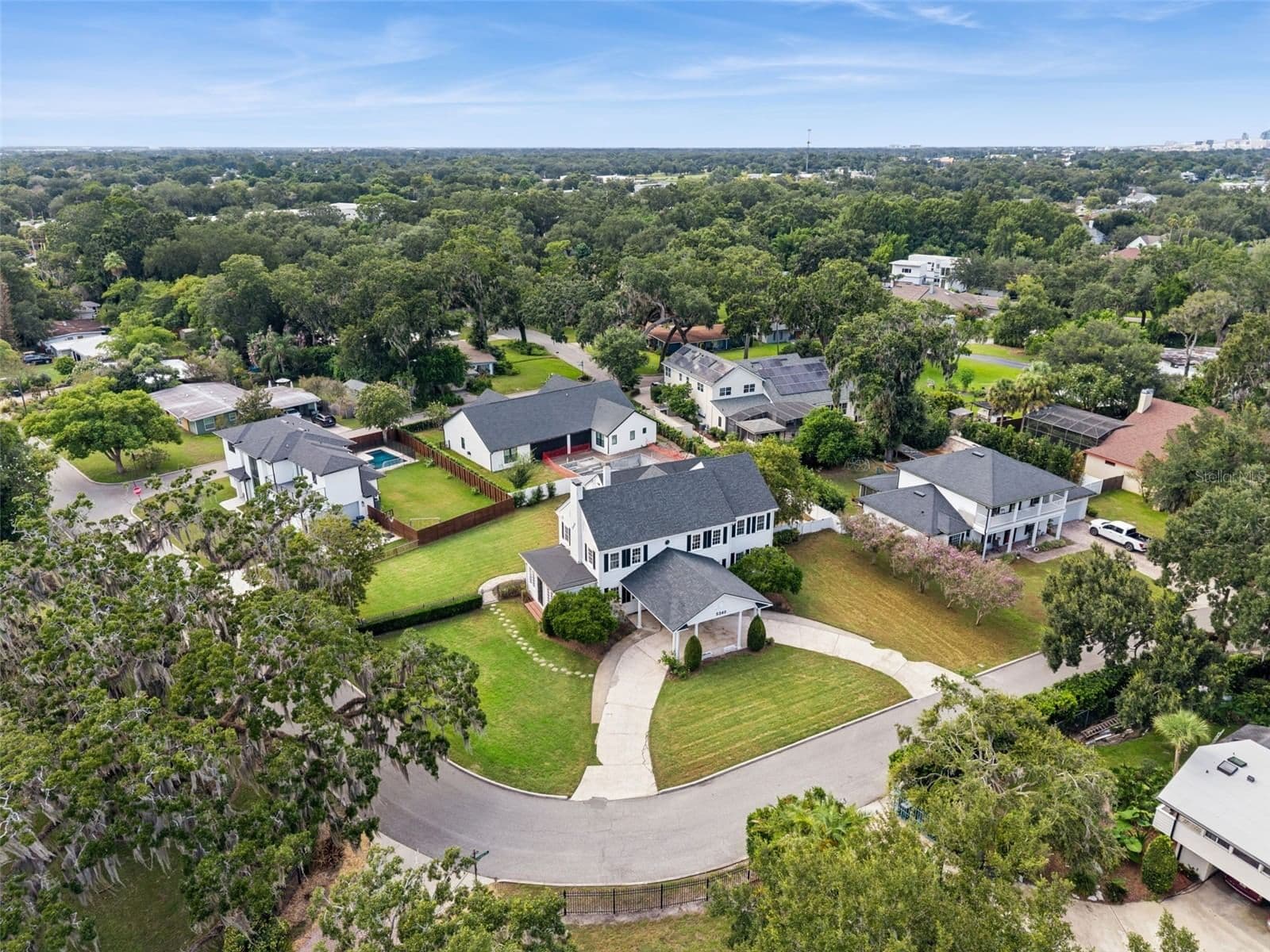 5240 ALLEMAN Drive, Orlando, FL 32809
