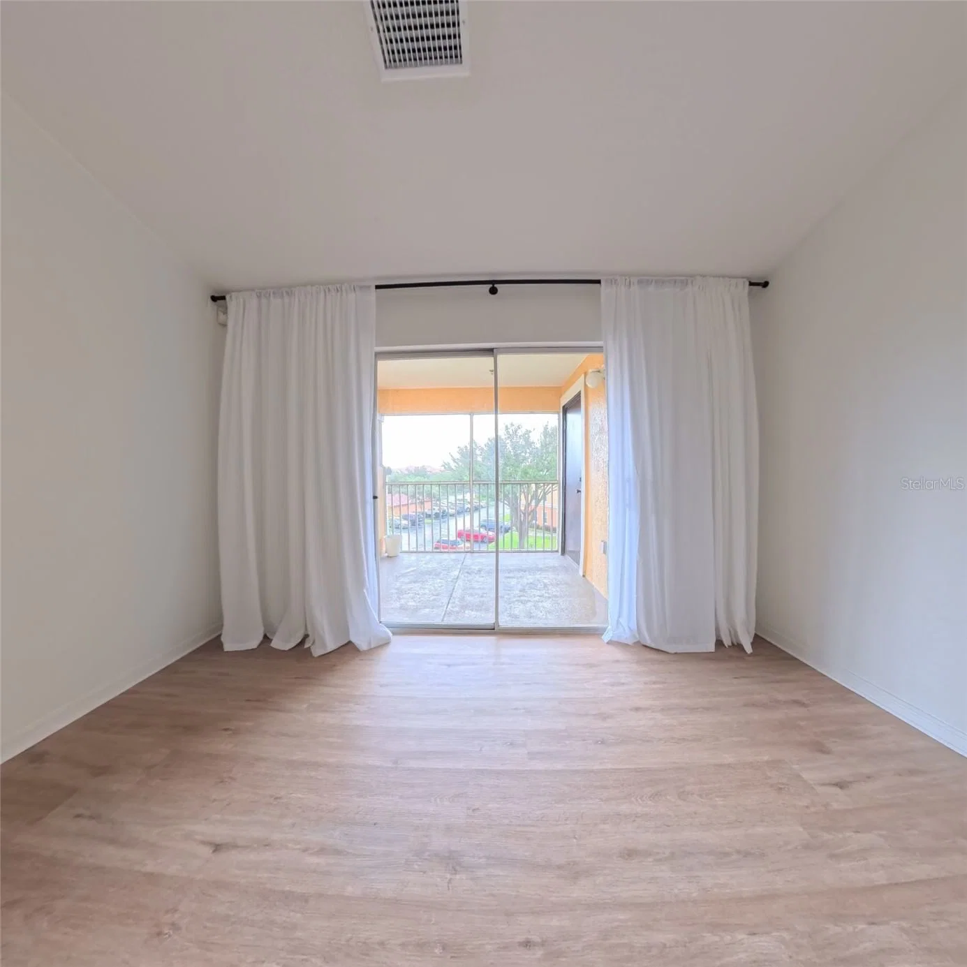 5471 VINELAND 3