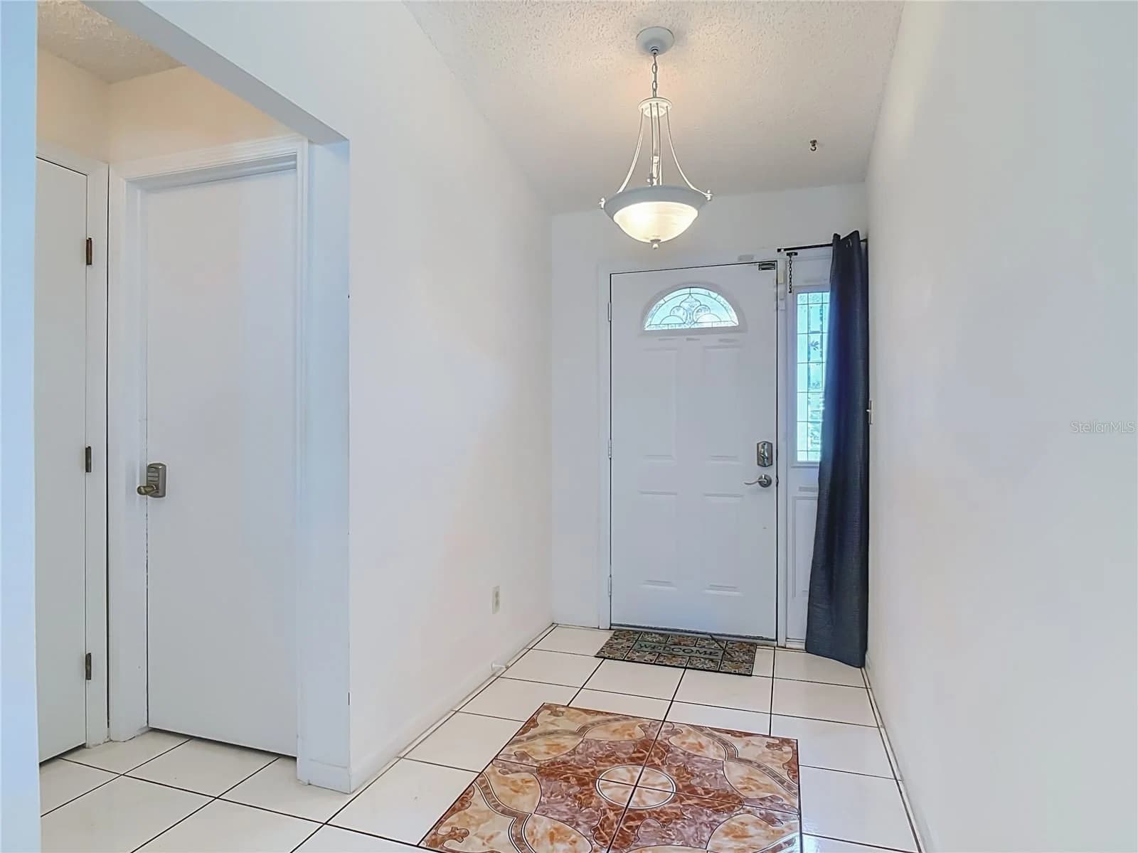 5709 LAKEFIELD Court 5