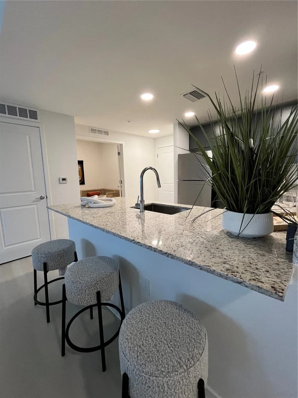 5563 MILLENIA PARK BLVD 3