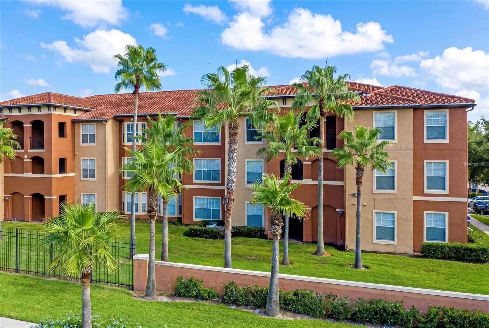 5500 METROWEST, Orlando, FL 32811