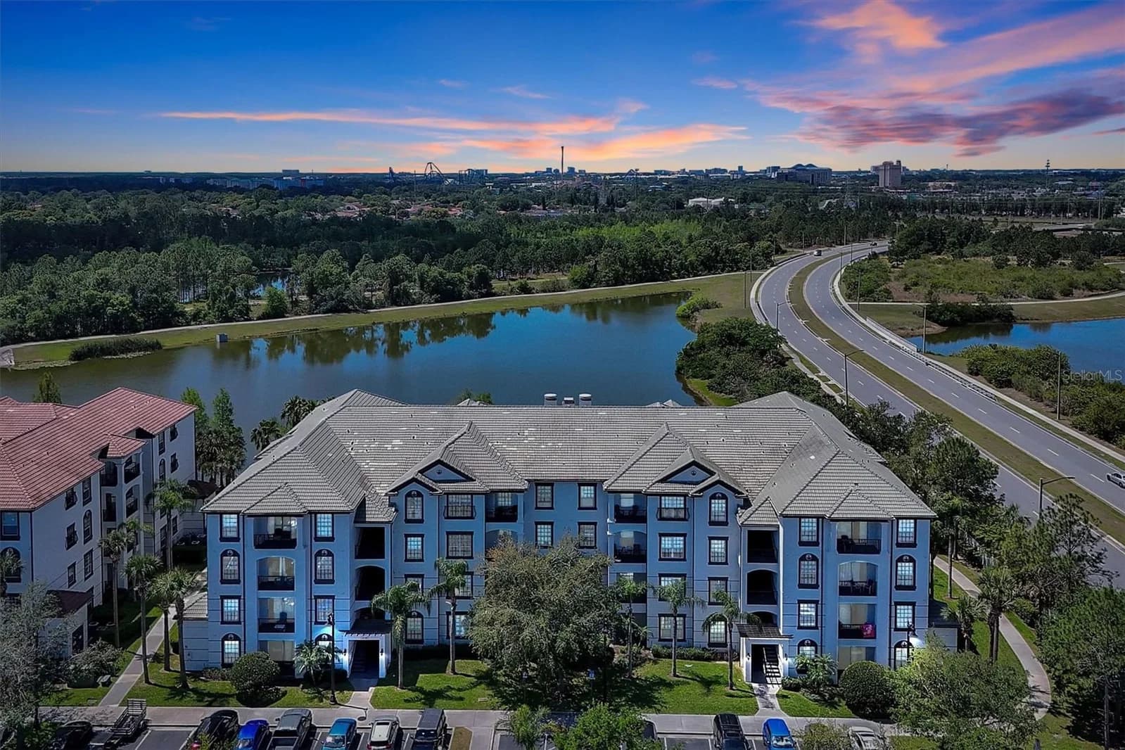 4126 BREAKVIEW 2