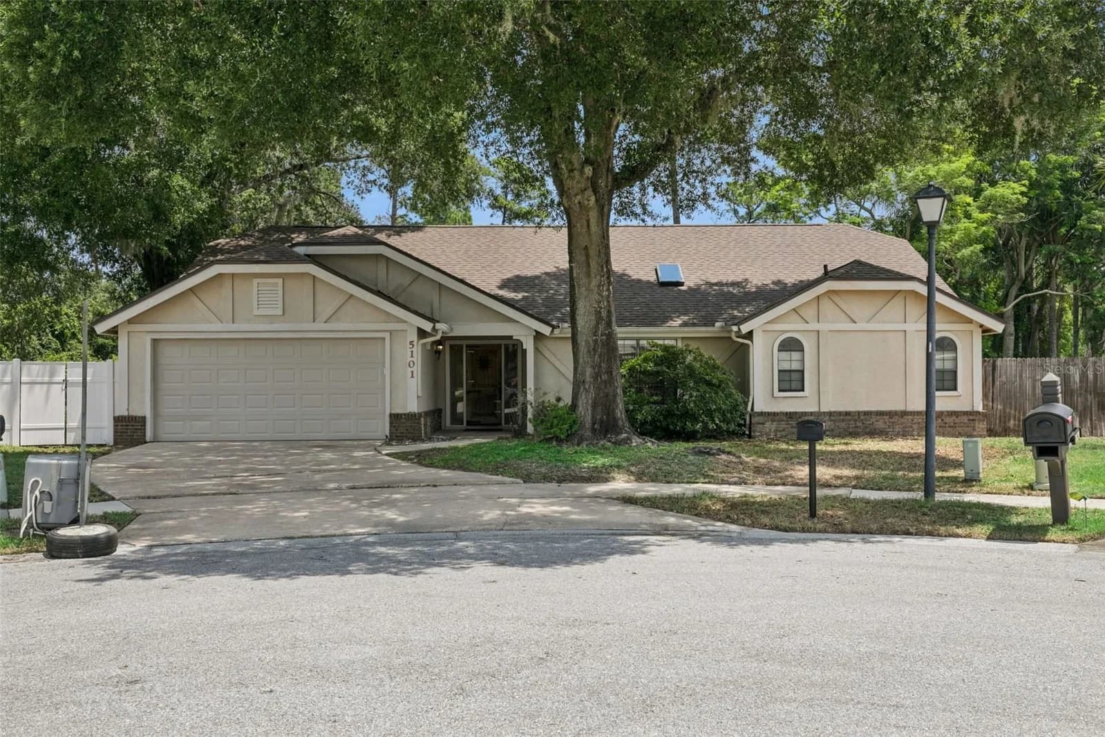 5101 GOLDENWOOD, Orlando, FL 32817