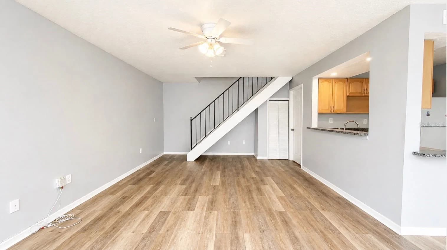 4126 YELLOW PINE 5