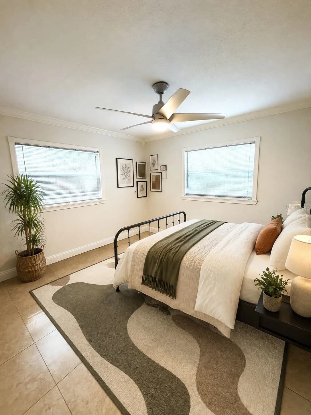 1123 ELMWOOD 5