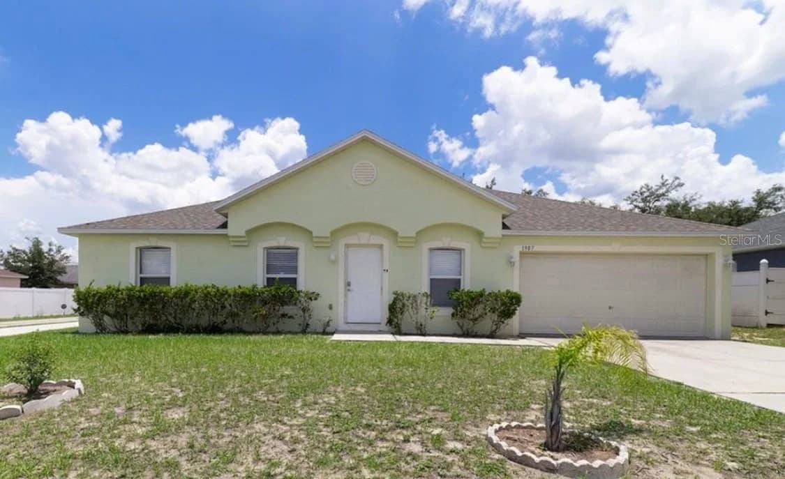 1907 MANATEE, Poinciana, FL 34759