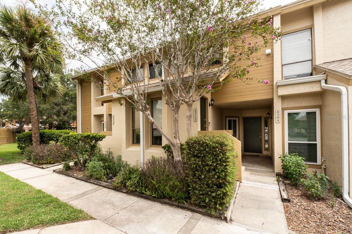 4304 MIDDLEBROOK, Orlando, FL 32811
