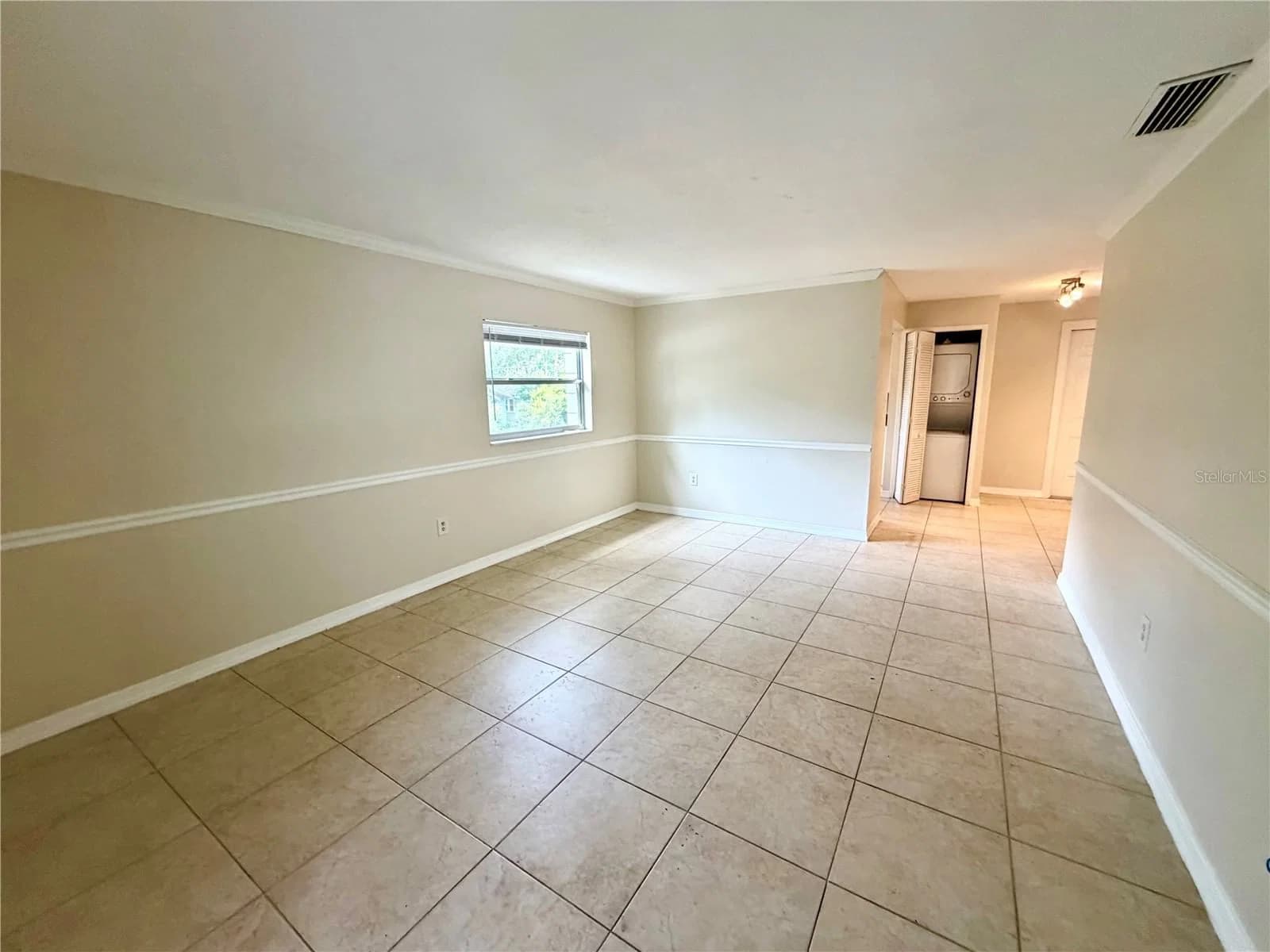 1123 ELMWOOD 5
