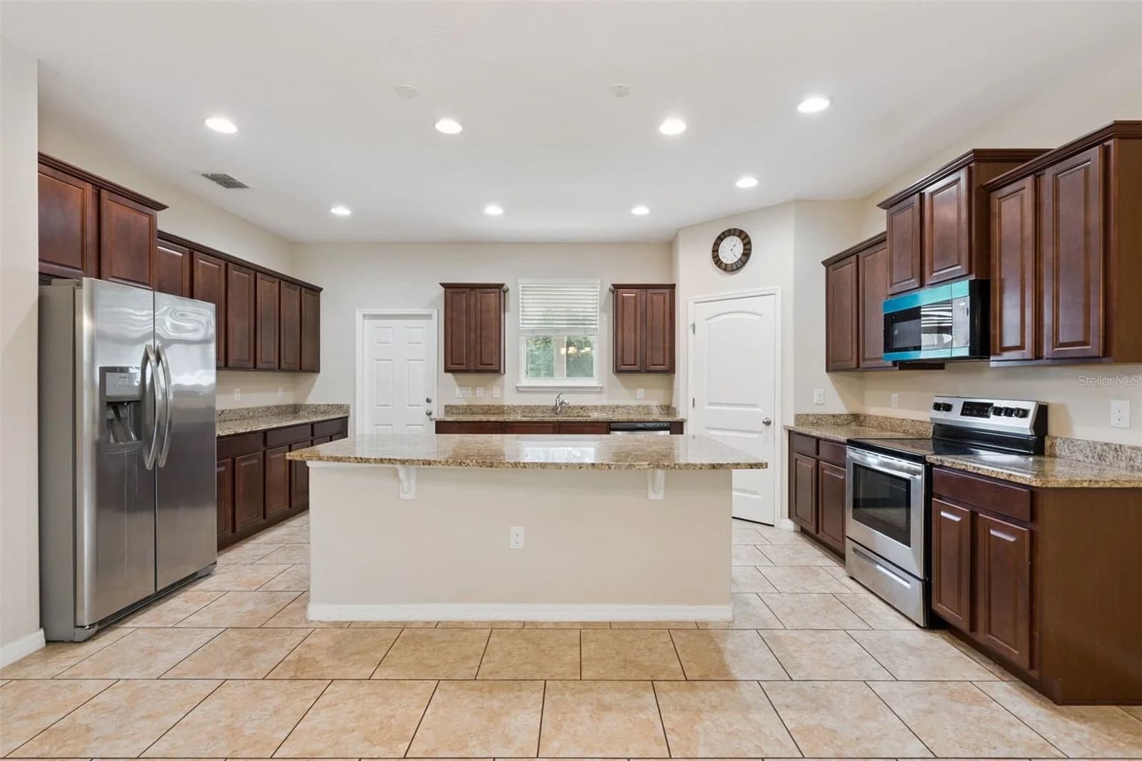2230 J LAWSON Boulevard, Orlando, FL 32824 3