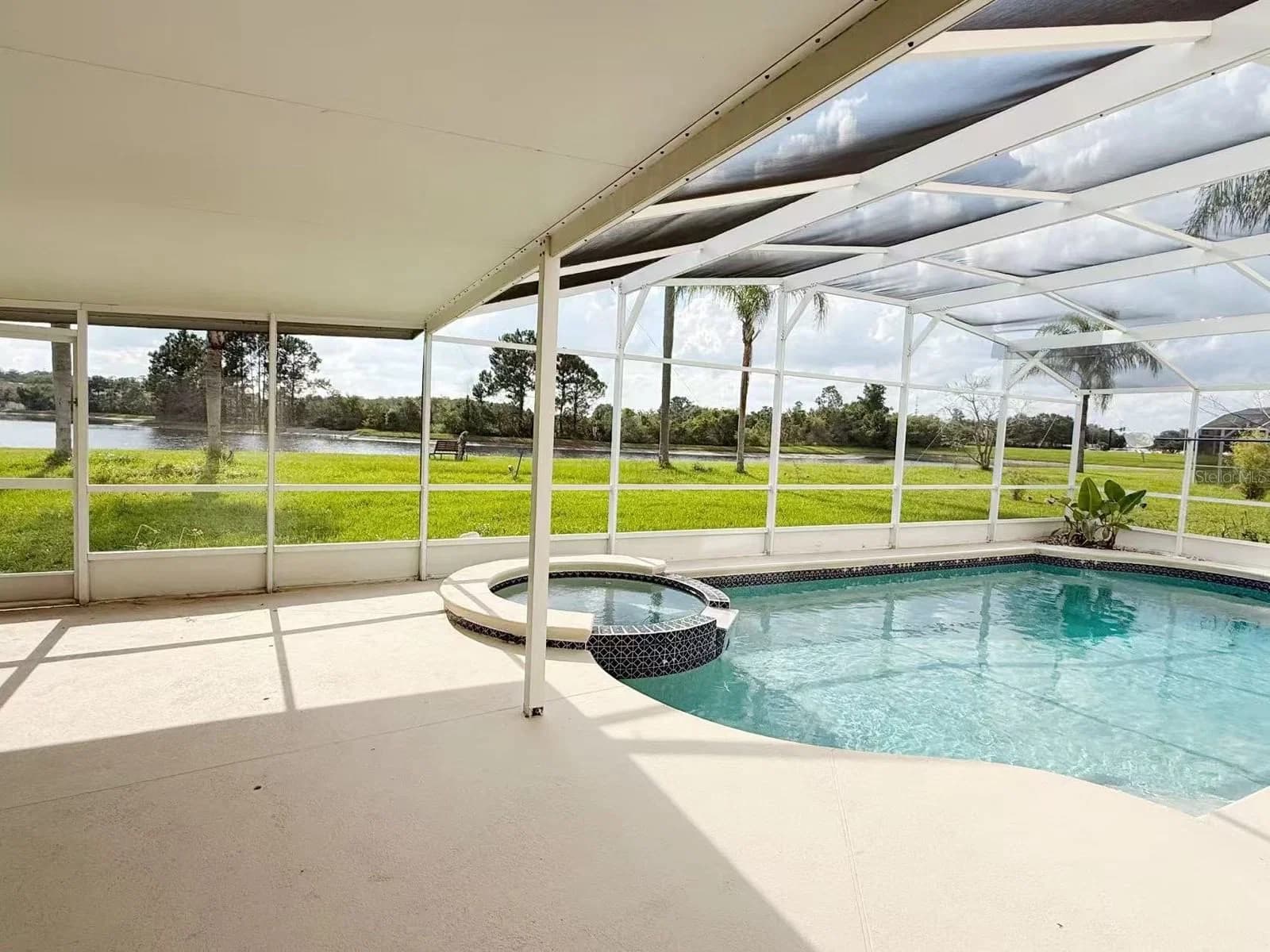 842 HORSESHOE FALLS 3