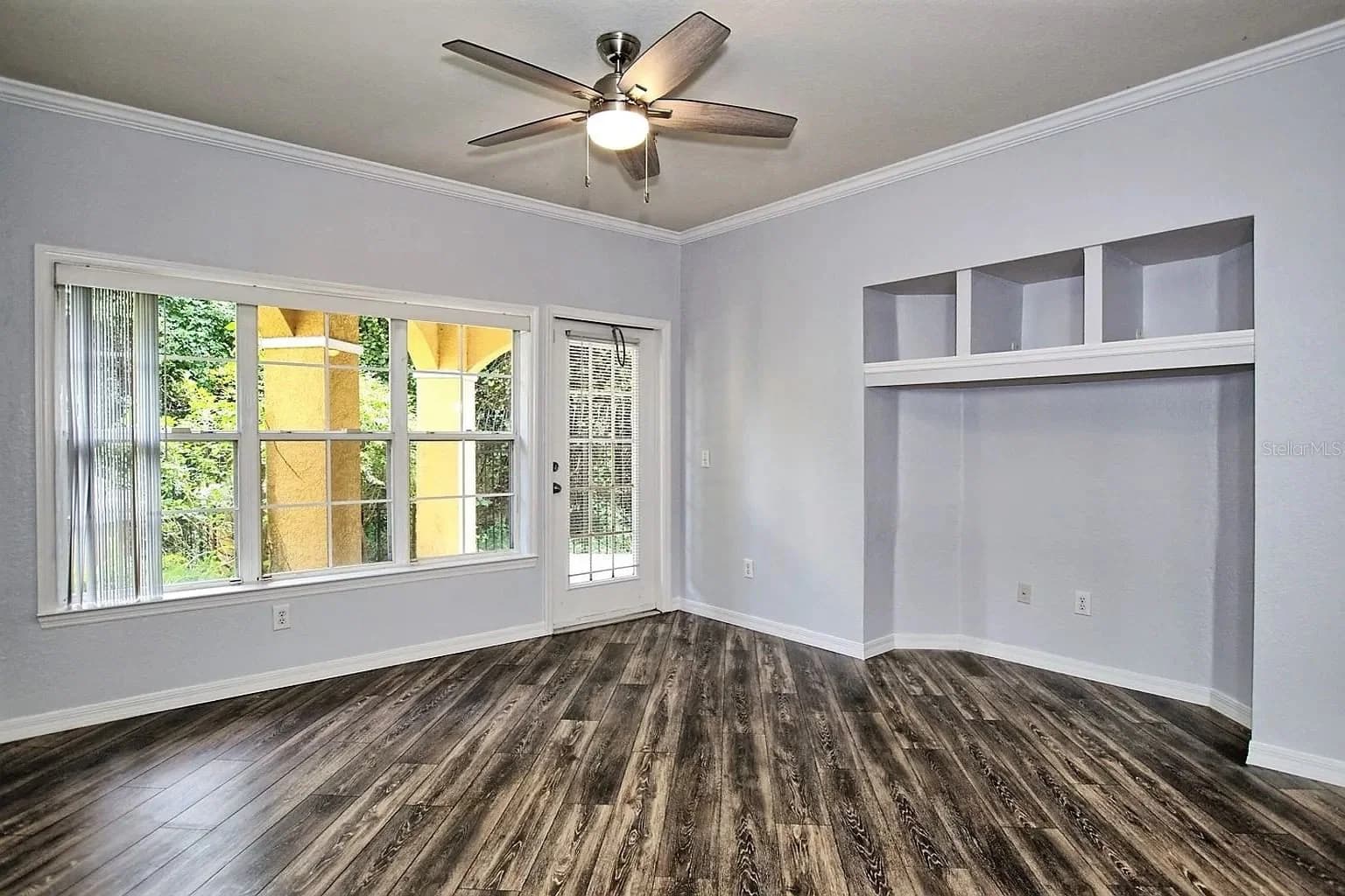 3615 CONROY 4