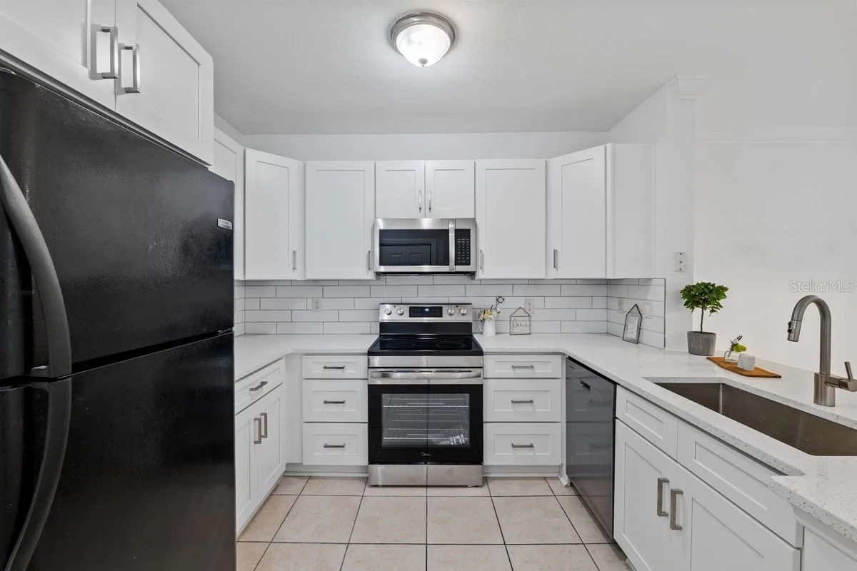 204 SOUTH 3