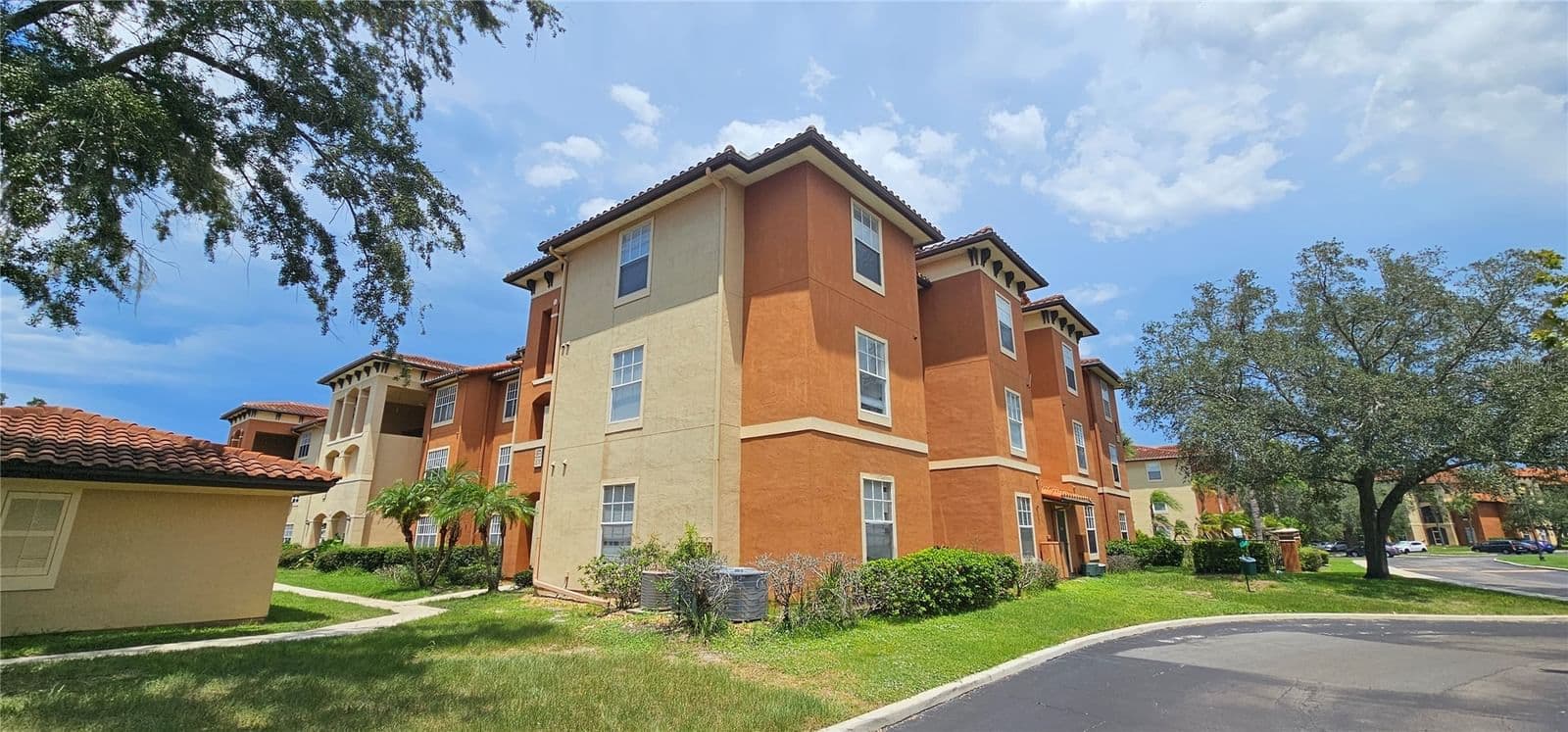 5578 METROWEST, Orlando, FL 32811