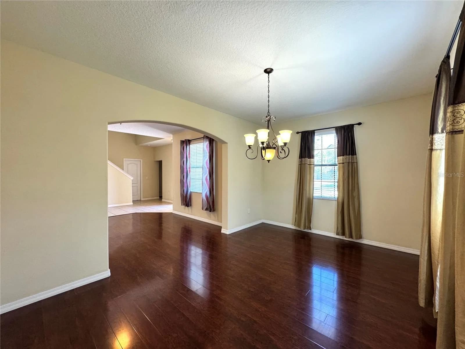 2890 SPRING BREEZE 4