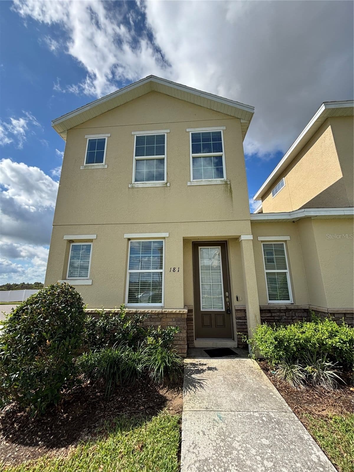 181 HOLLY VILLAGE 3