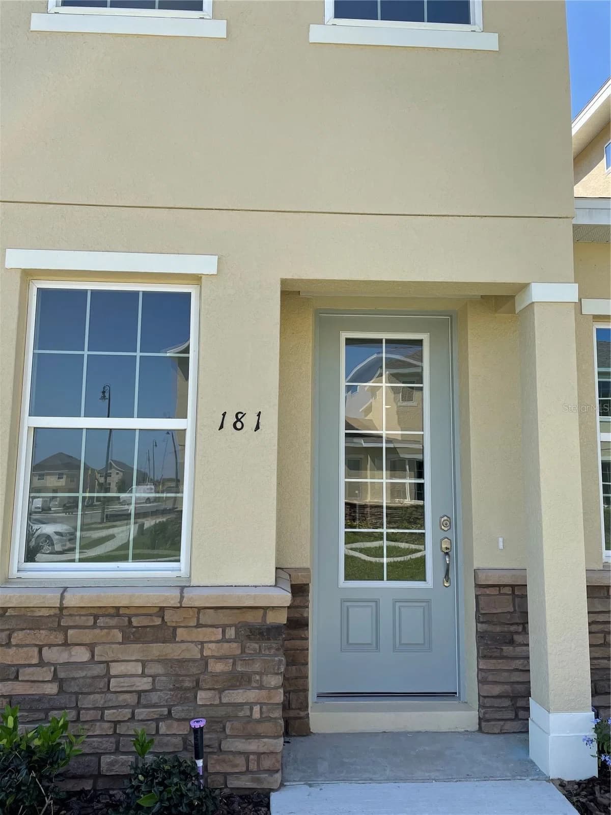 181 HOLLY VILLAGE 4