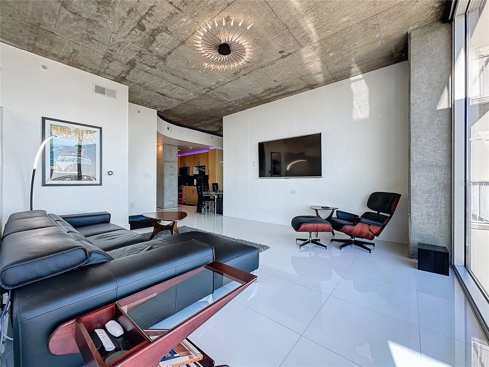 155 COURT 4