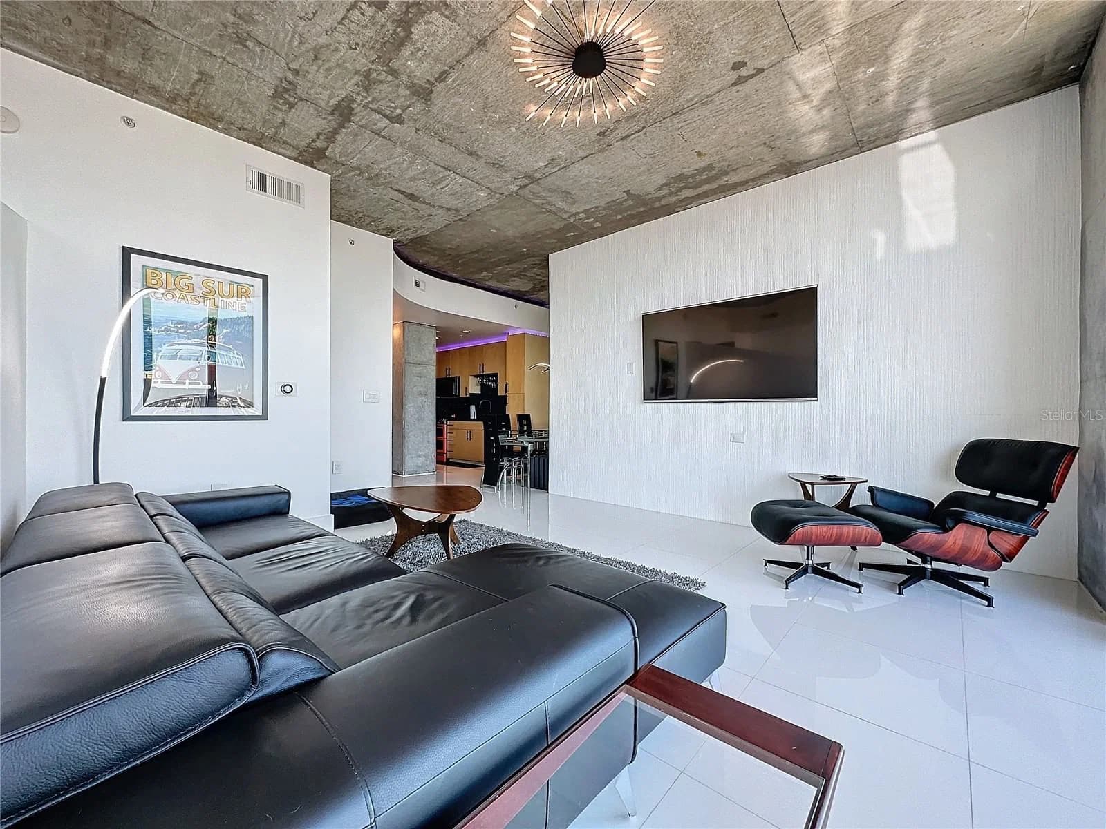 155 COURT 5