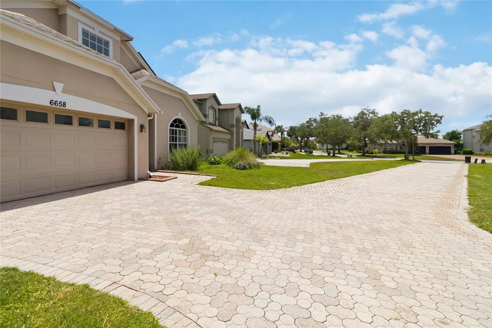 6658 LAKE PEMBROKE 4