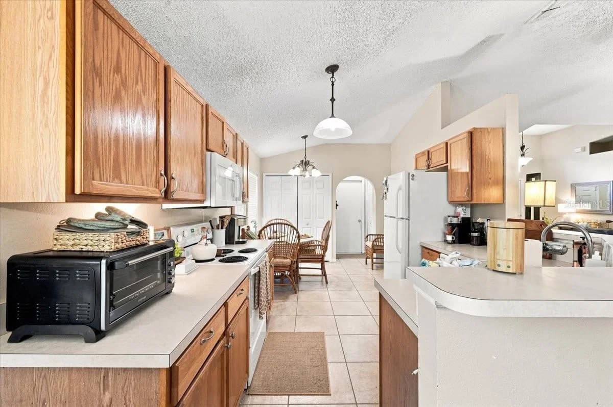 16939 CORNER BAY Court, Orlando, FL 32820 2