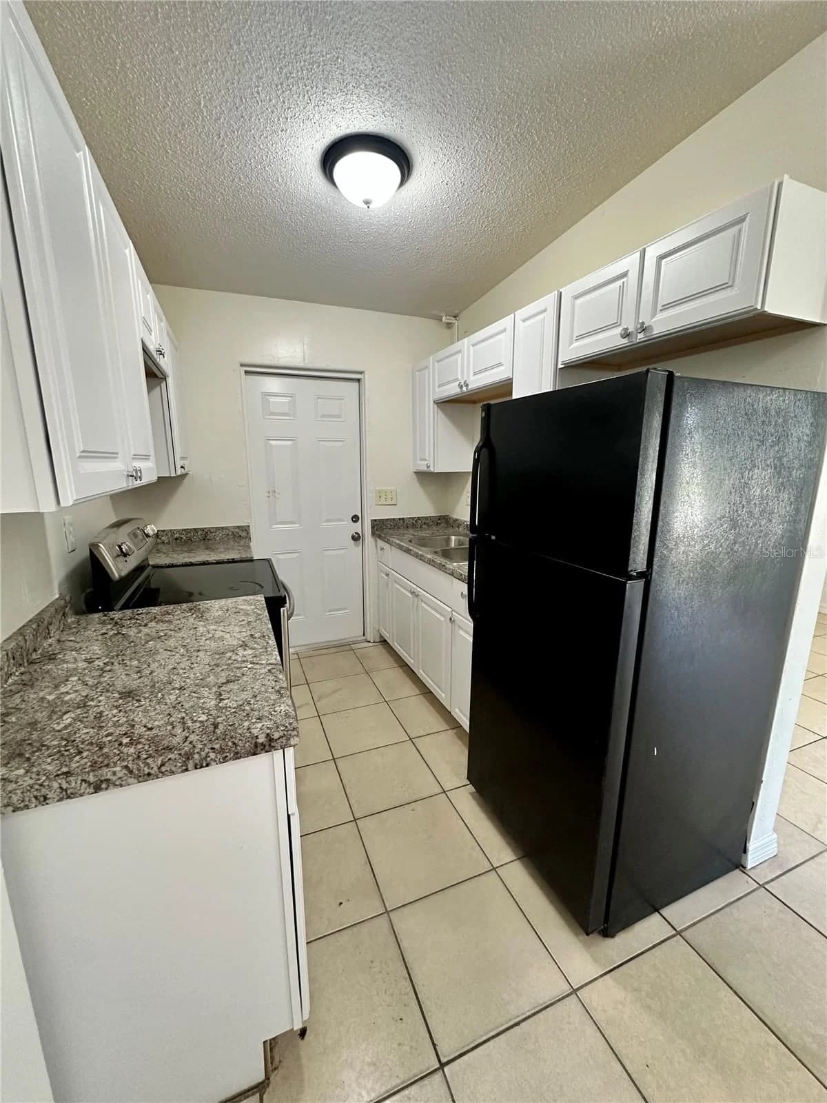 3114 LAWRENCE 3