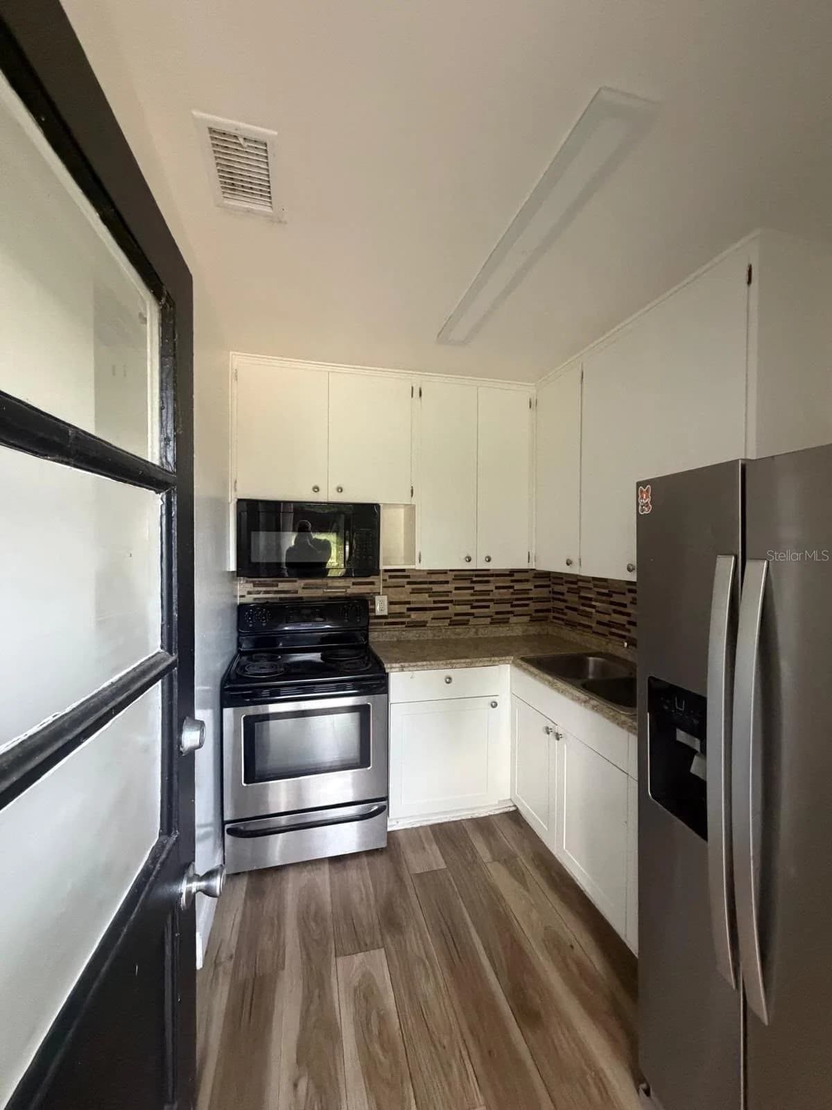205 NEW HAMPSHIRE 4