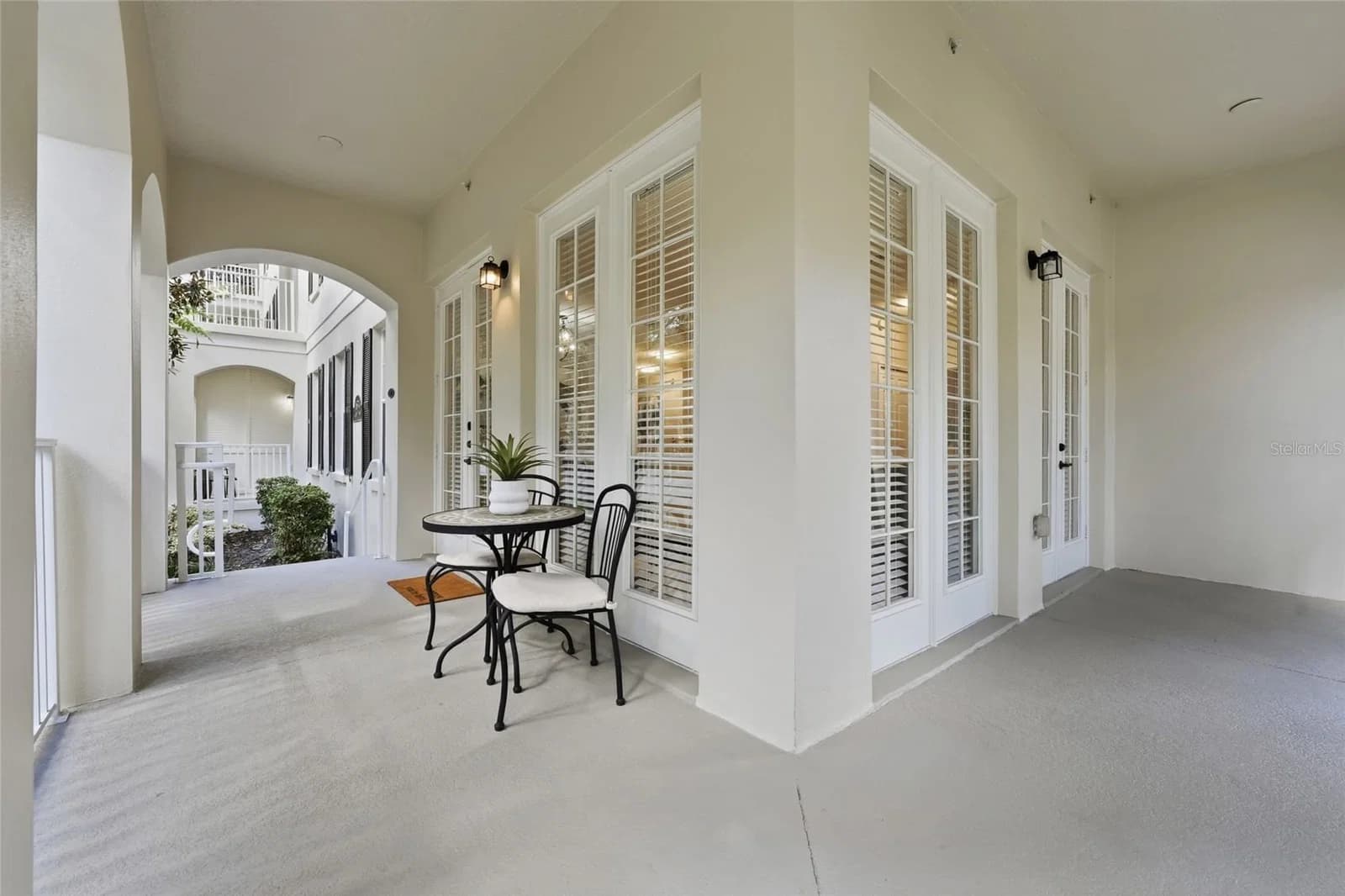 1674 LAKEMONT 4