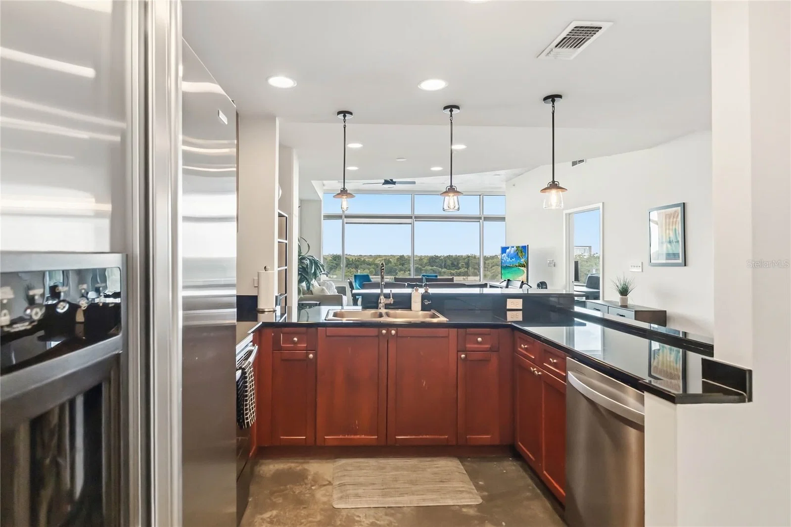 525 JACKSON Street #706 4