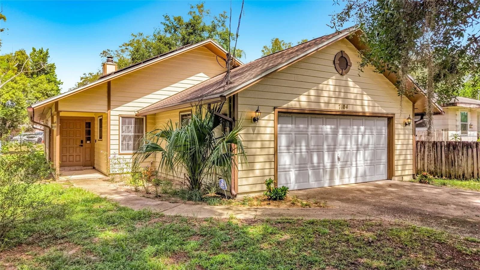 7104 BLEDSOE, Orlando, FL 32810