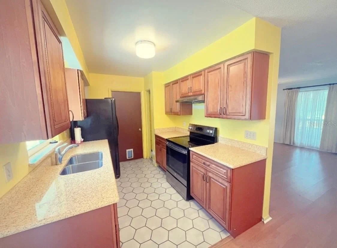 5839 HUTTON Drive, Orlando, FL 32808 3