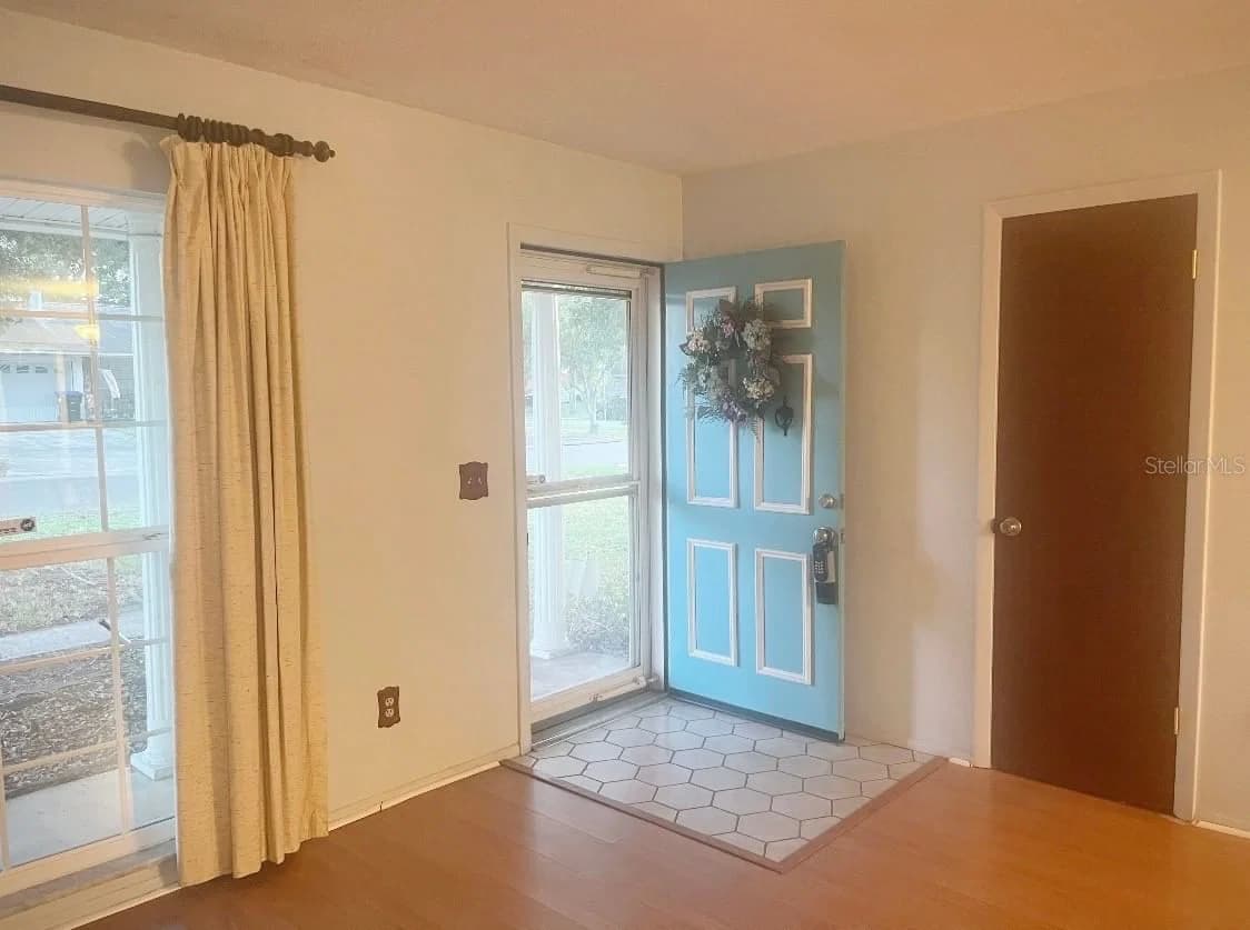 5839 HUTTON Drive, Orlando, FL 32808 2