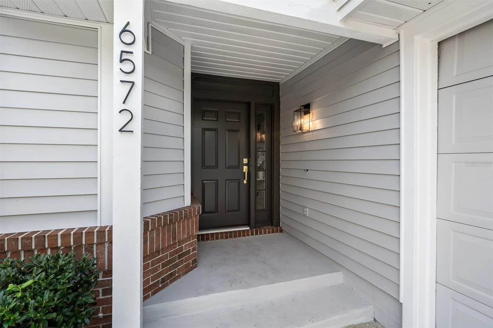 6572 ABERCROMBIE 2