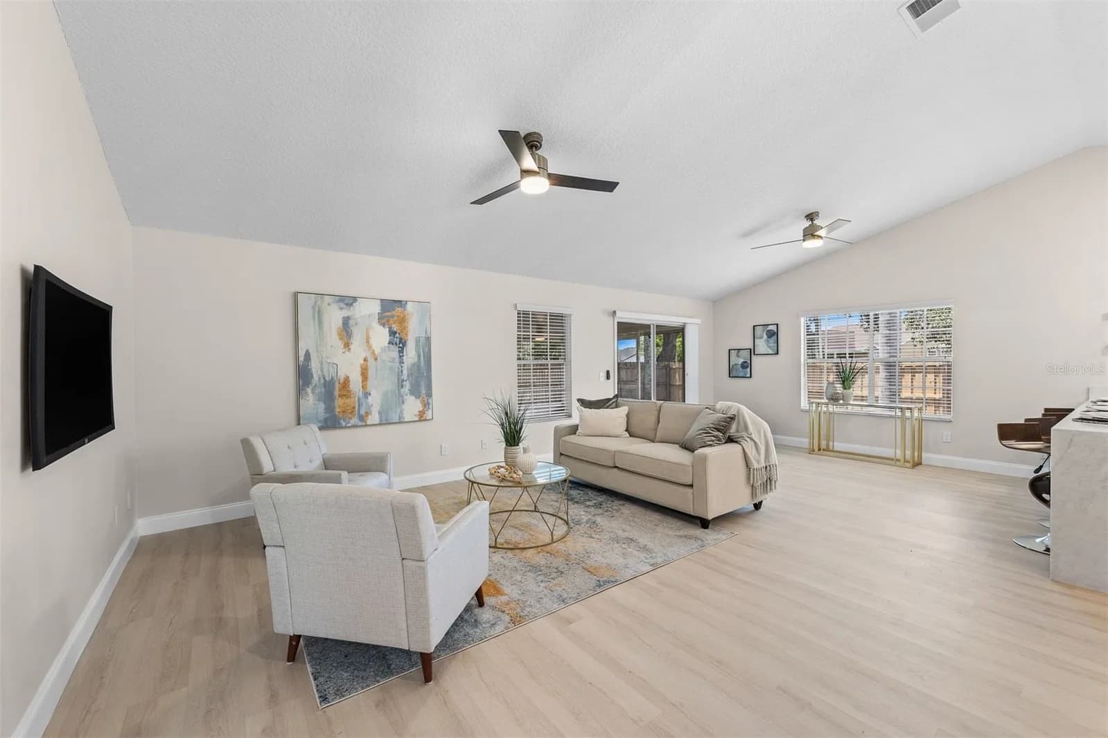 6572 ABERCROMBIE 5
