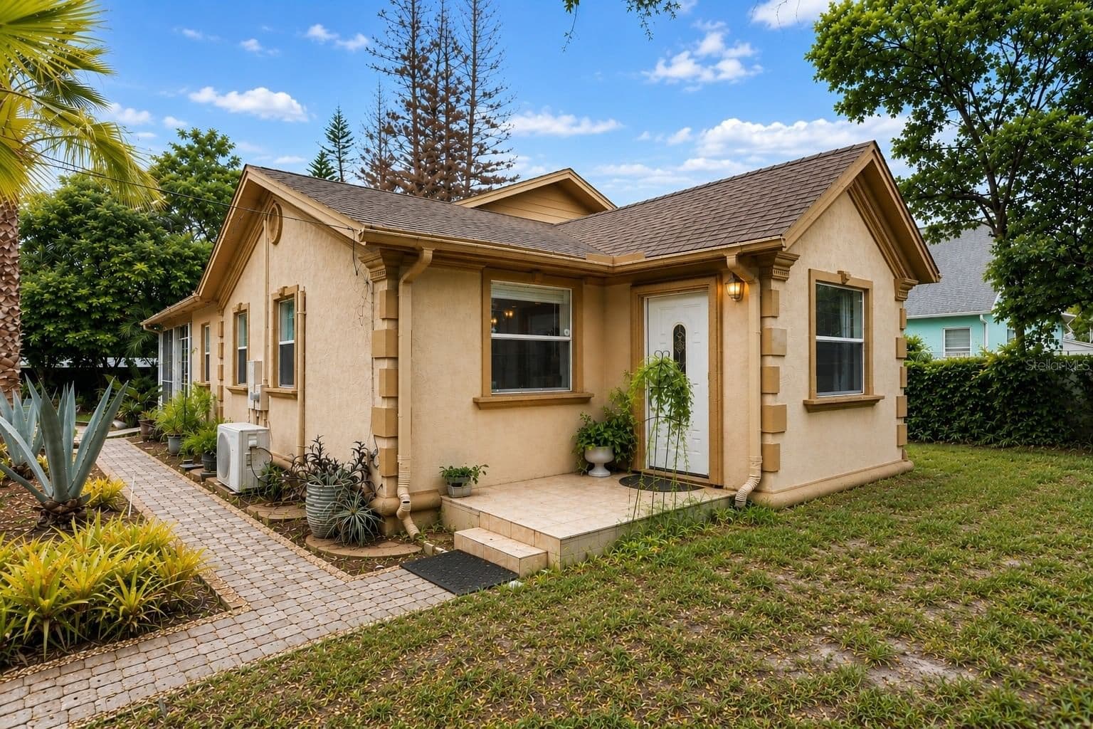 2120 MURDOCK, Orlando, FL 32817
