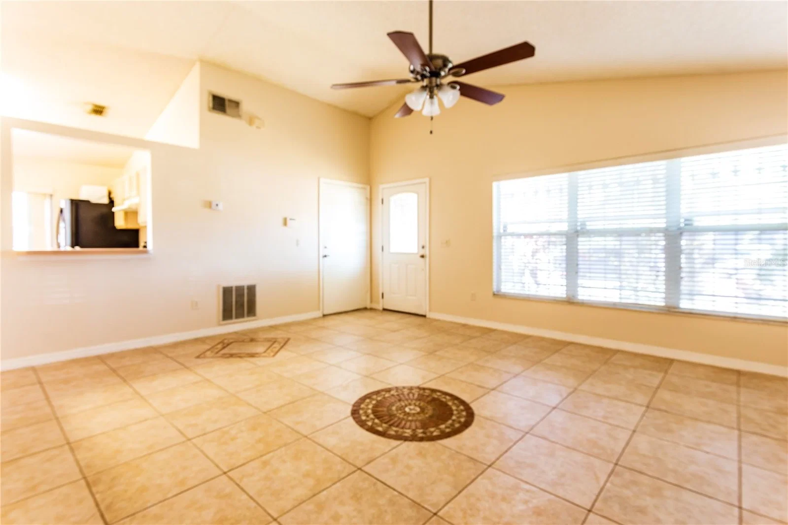 5201 YAUPON Street, Orlando, FL 32811 3