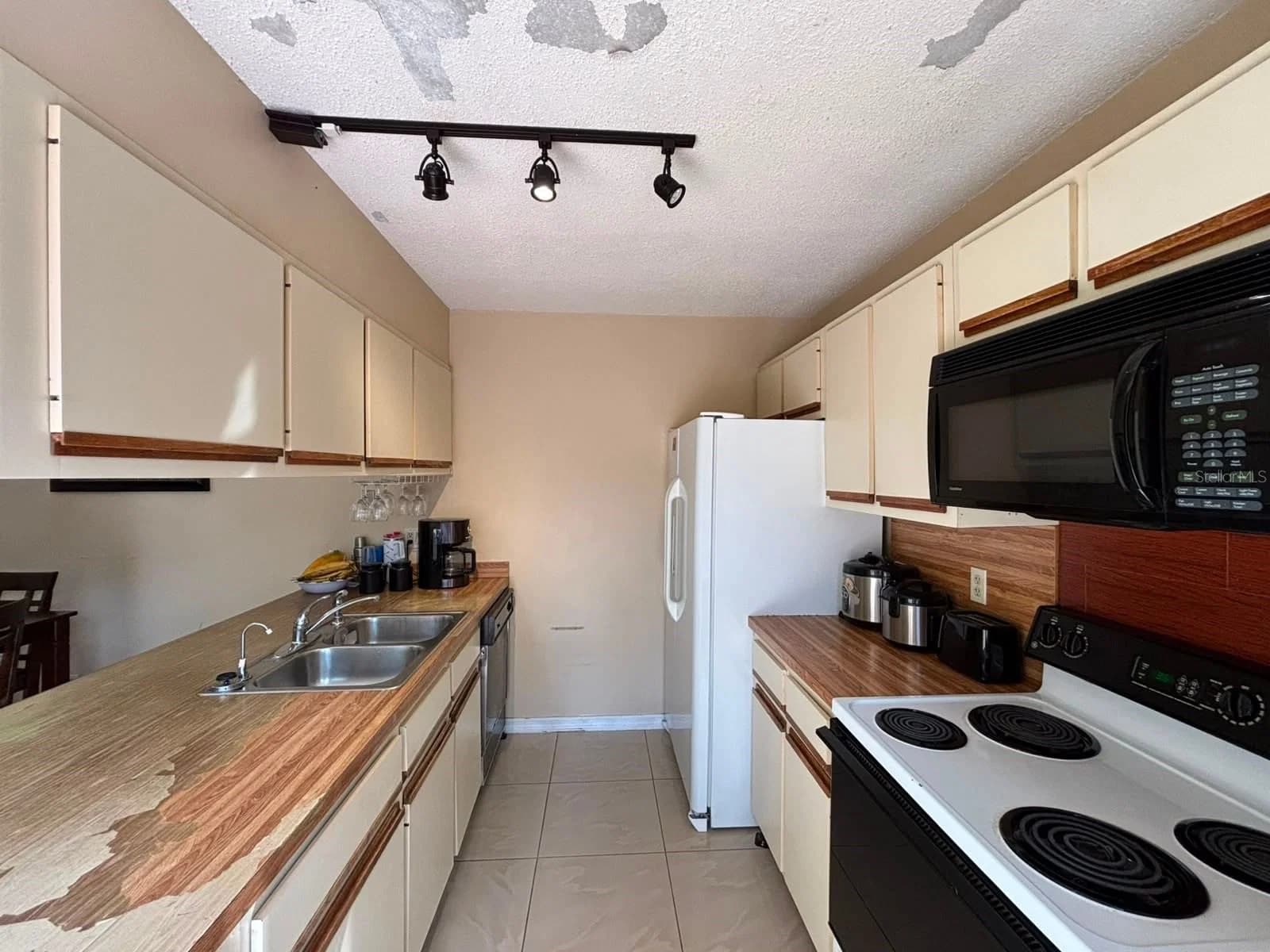 5277 CORAL 2