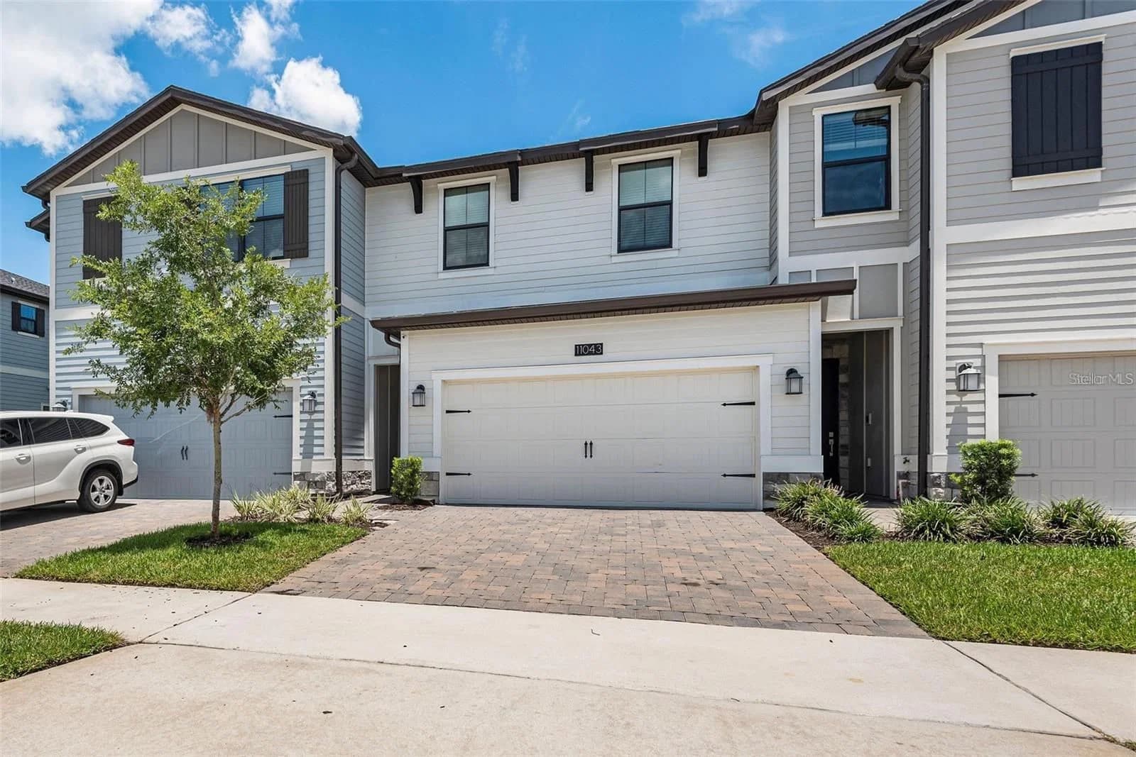 11043 WHISTLING PINE 3