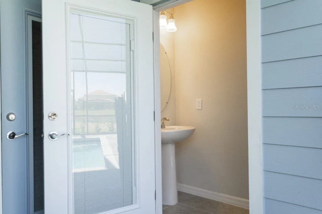 7586 OAK SPRING 3