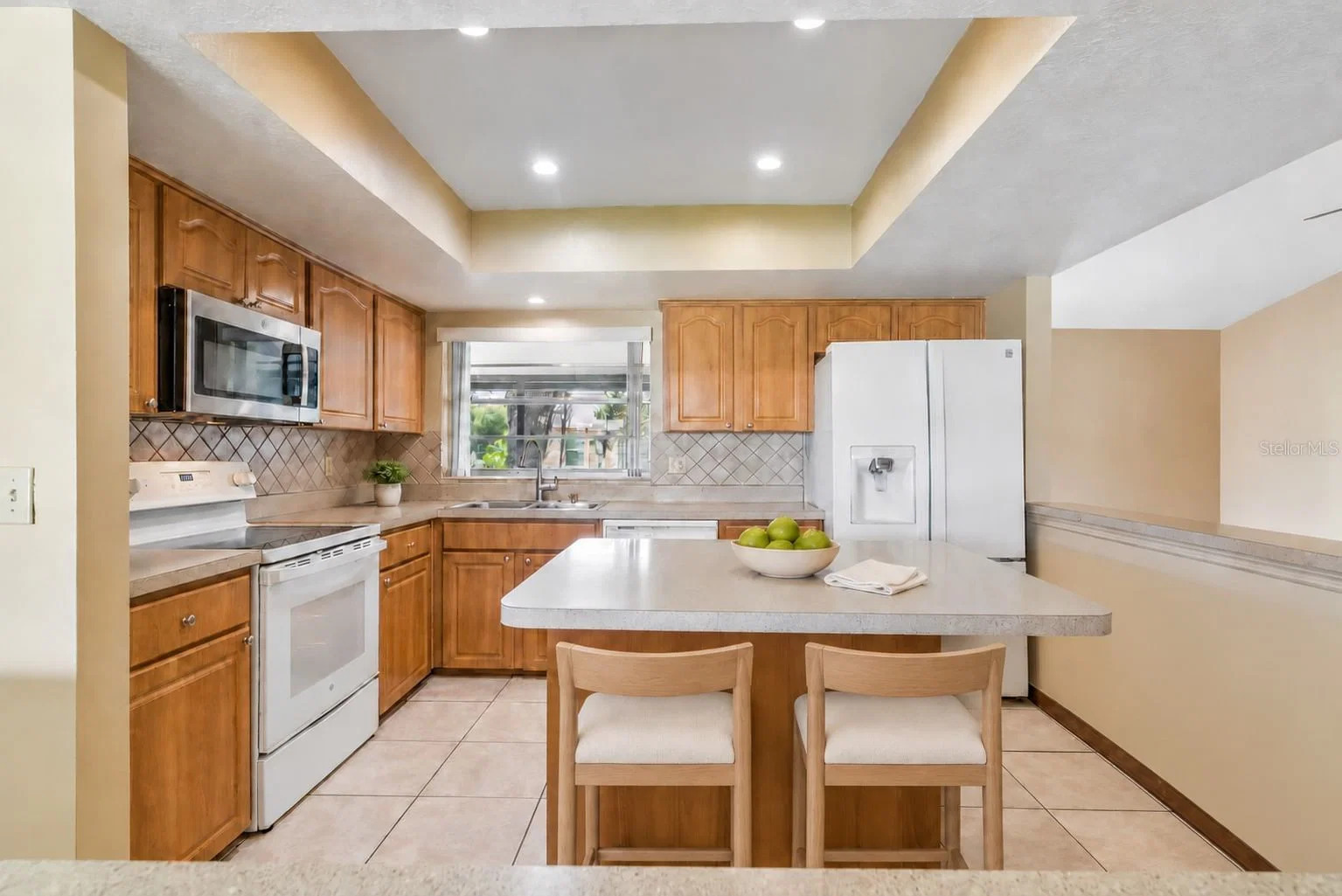 2402 WOODWAY Drive 5