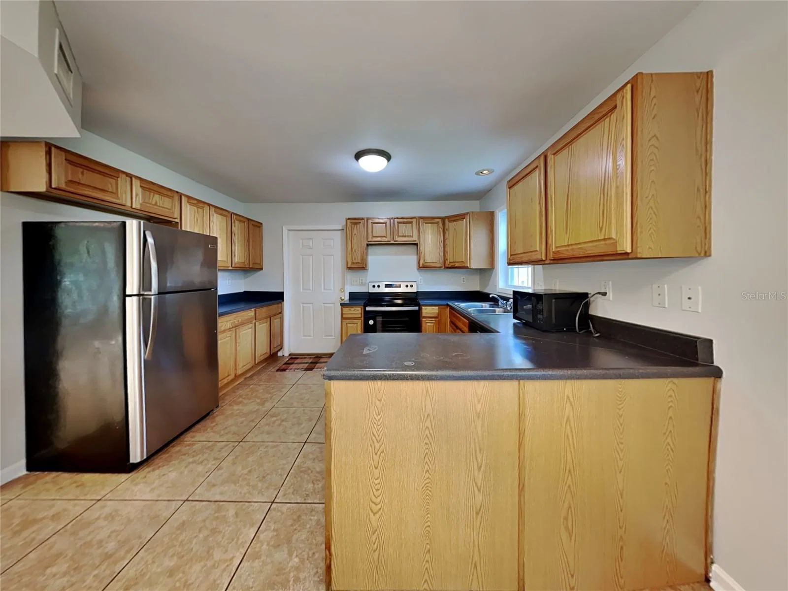 838 PARRAMORE Avenue 4