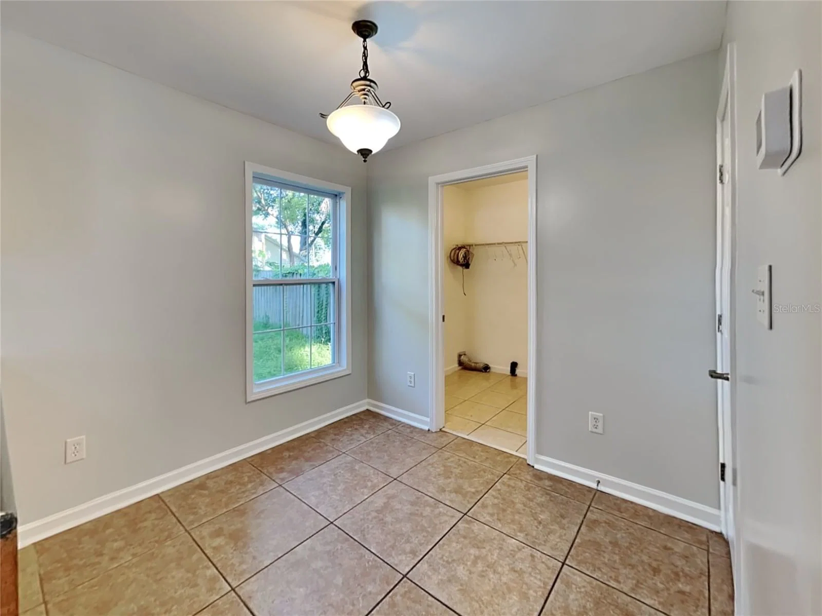 838 PARRAMORE Avenue 5
