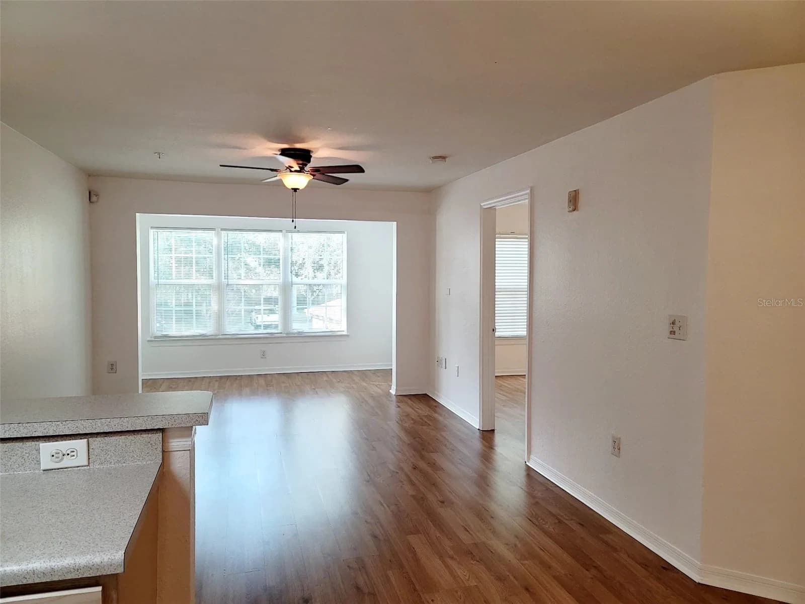 5475 VINELAND 5