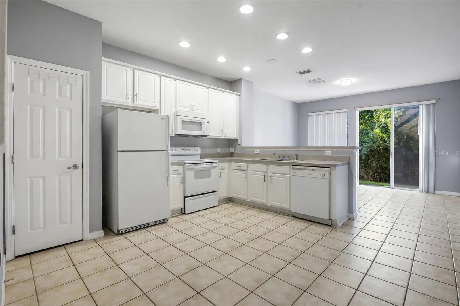 5276 PARADISE CAY 5